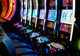 Pengguna mobile membuka Slot Golden Land
